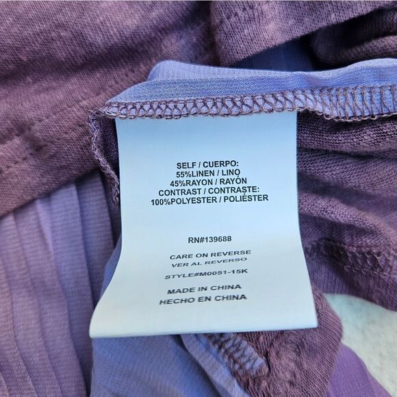 Penelope Rose Purple Garnet Pleated Ombre Back V-neck Short Sleeve Top - Picture 8 of 12